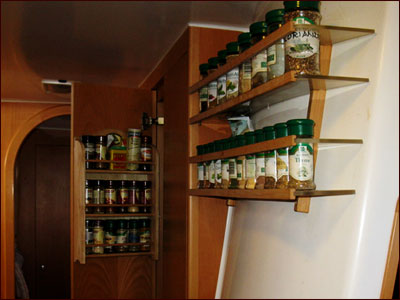 2 spice racks